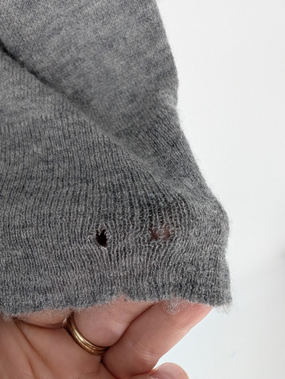 Zadig & Voltaire 100% Cashmere Miss Star Embellished Sweater Gray Large - Picture 10 of 10